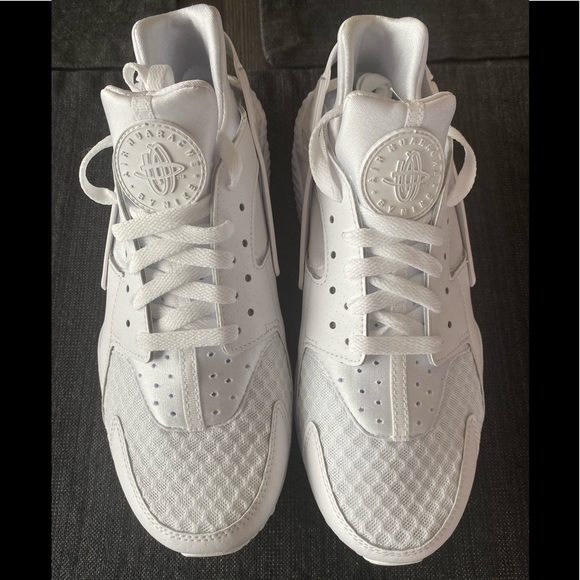 Nike Air Huarrache - Picture 10 of 11